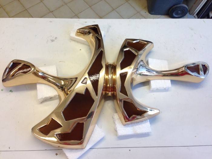 Applique_bronze_insert_verre_ambré